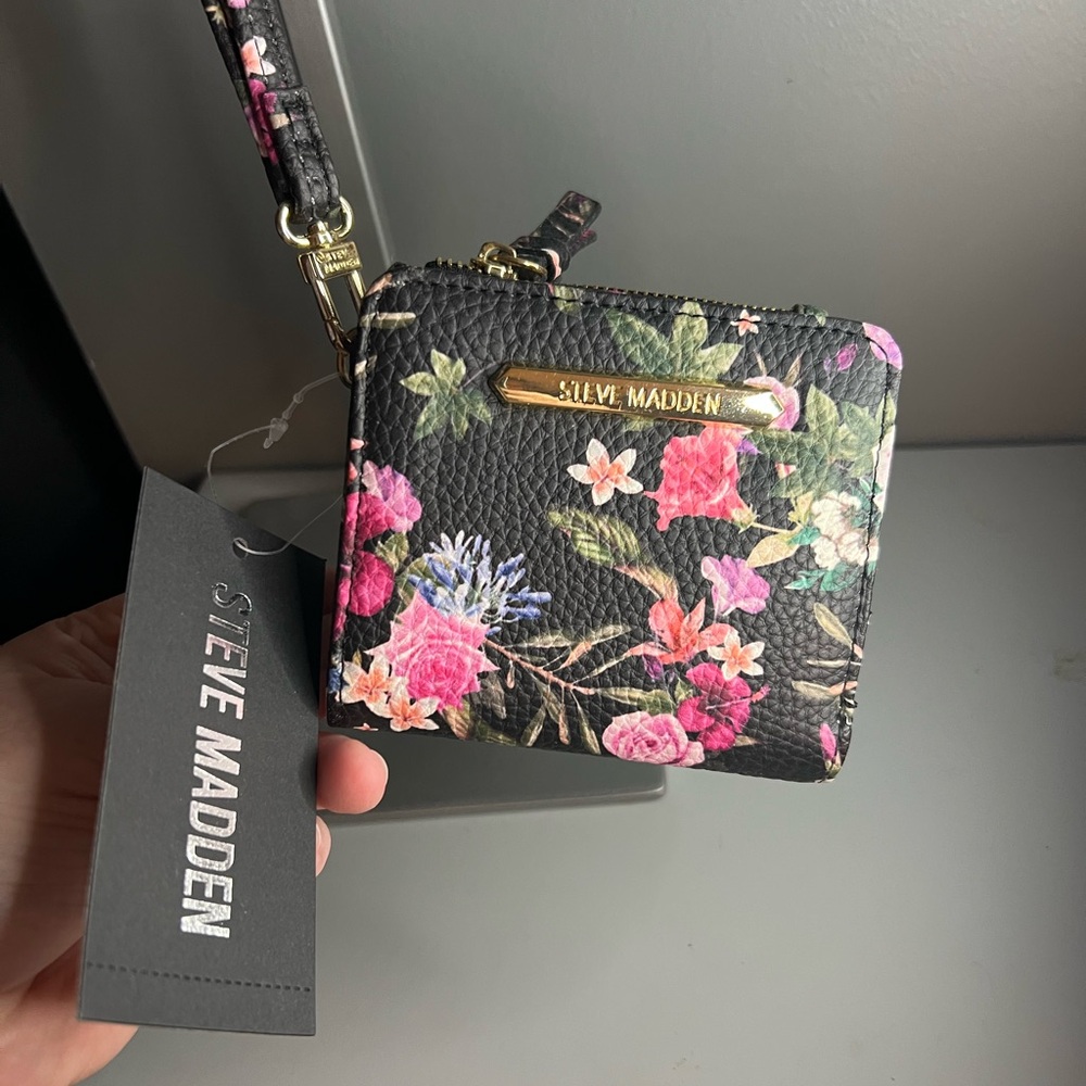 Steve Madden Black Floral Wristlet